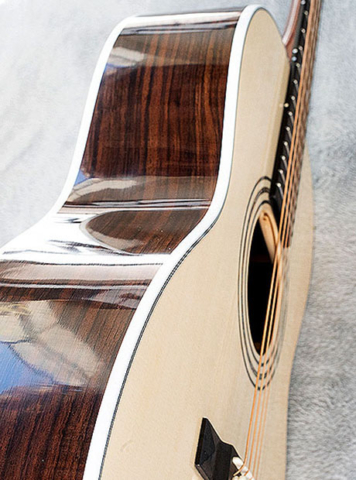 Guitare de Petrychko luthier Marseille